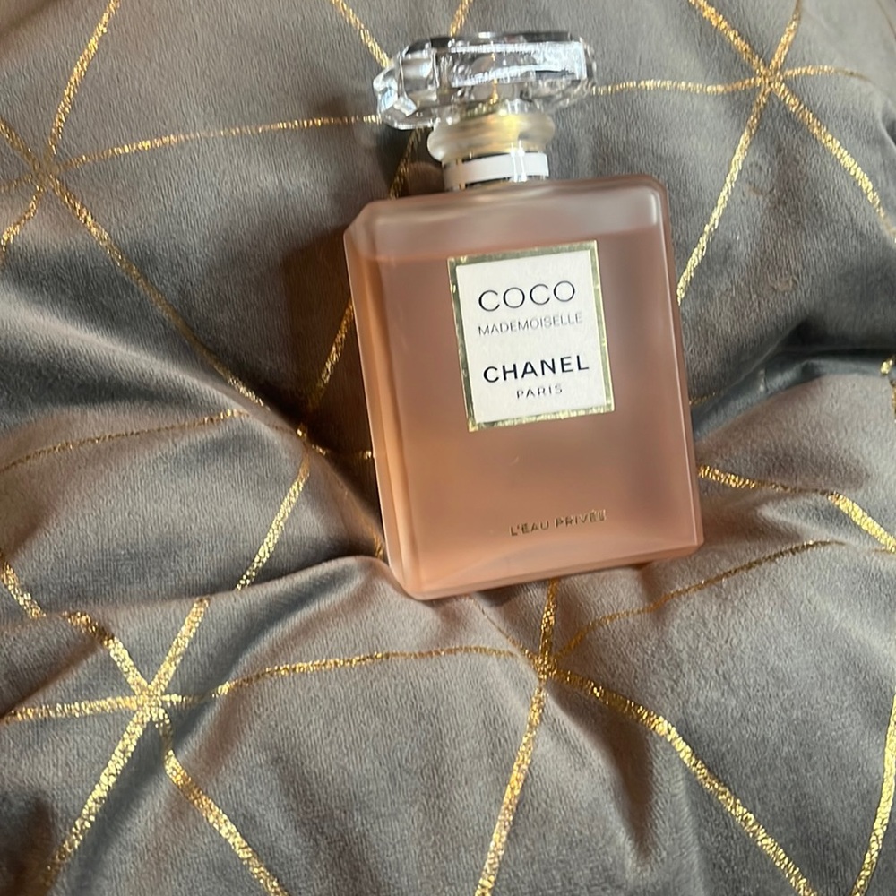 Coco Chanel mademoiselle